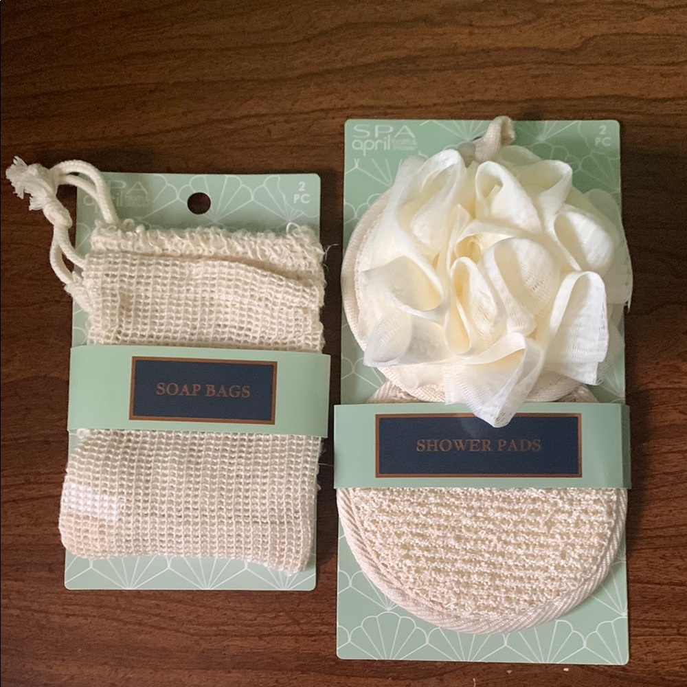 It’s bundle time! NWOT Greenbrier International Relaxing Shower Set